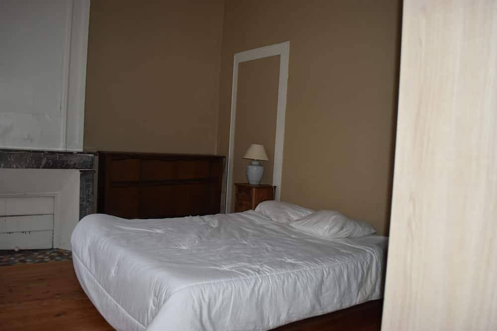 Apartamento entero, Character apartment in city center in Bourg, Región de Blaye