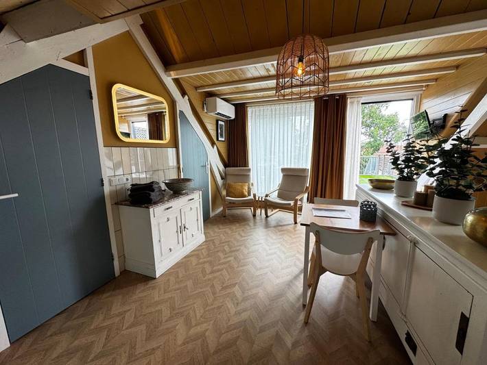 Ferienwohnung für 2 Personen, mit Balkon und Whirlpool sowie Terrasse und Garten in Serooskerke - 3