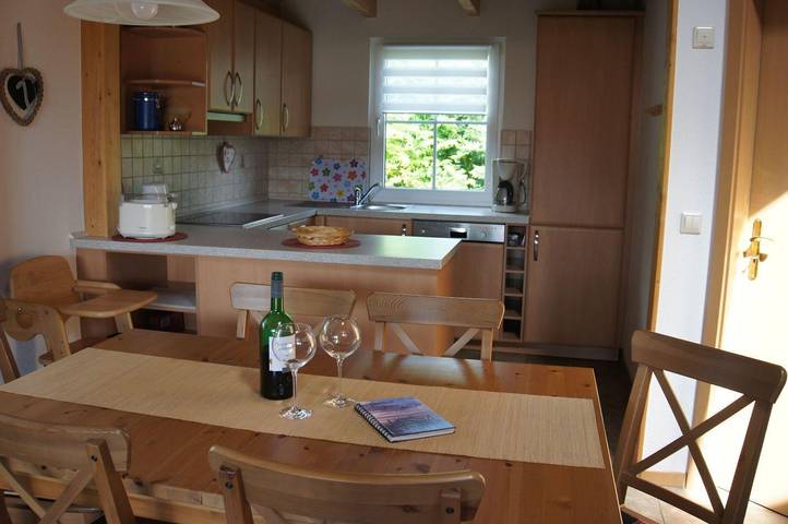 Ferienhaus für 6 Personen, mit Terrasse und Garten sowie Seeblick in Jabel - 3