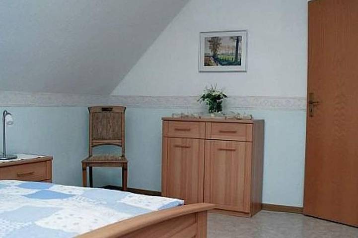 Ferienhaus für 5 Personen, mit Terrasse und Garten in Carolinensiel - 3