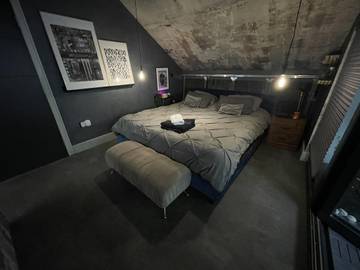 Holiday Rental for 8 People in Caterham Valley, Surrey, Photo 3