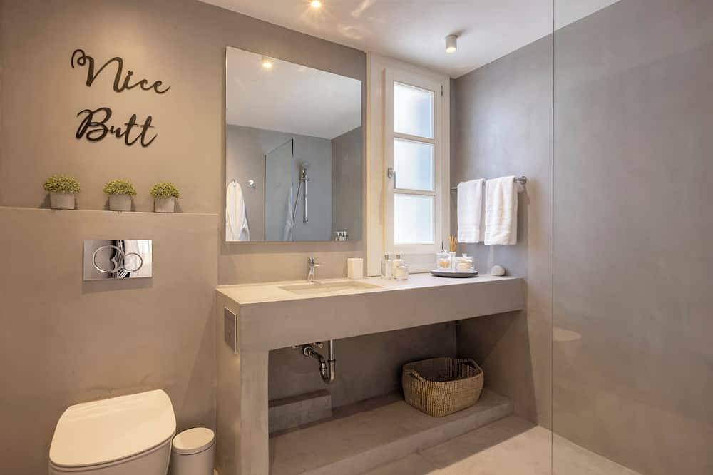 Ultra Luxurious 9-bedroom residence in Spetses, fully staffed with private chef in Spetses City, Spetses