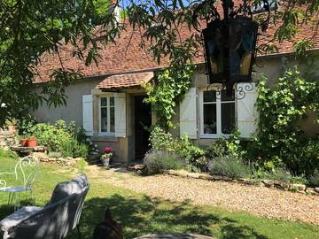 Gîte pour 6 personnes, avec jardin et piscine à Magny-Cours