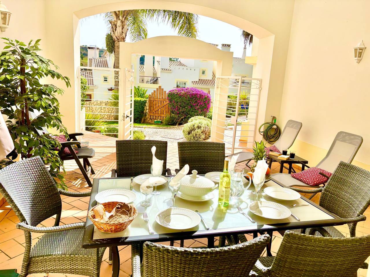 Ruhige Wohnung in der Nähe von Budens Stadtzentrum und Mira Rio in Budens, Faro Distrikt