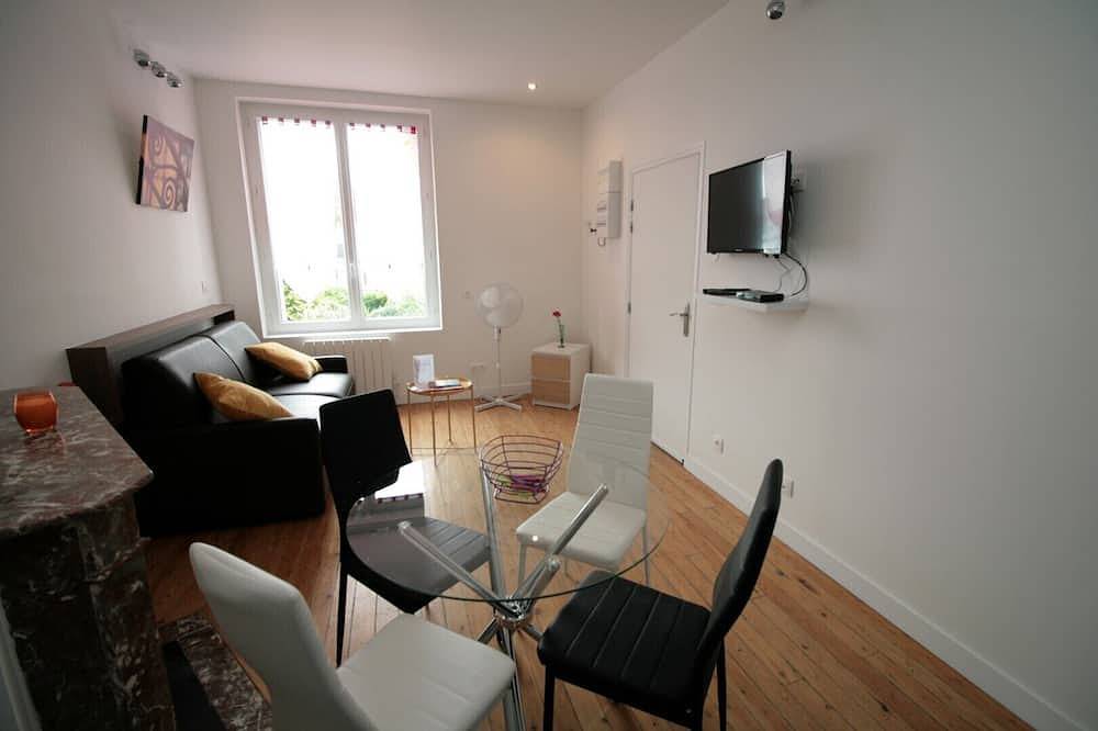 Appartement entier, Appartement Tout Confort pour 4 personnes in Saint-Quentin, Aisne