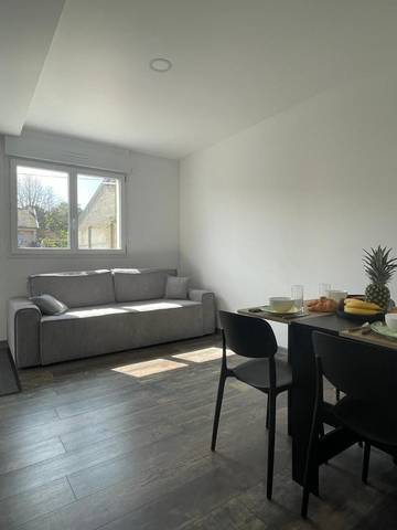 Gîte pour 4 personnes, avec terrasse dans Mindin
