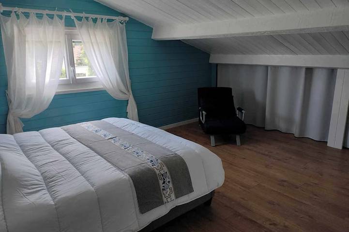 Gîte pour 8 personnes, avec jardin à Rully - 4