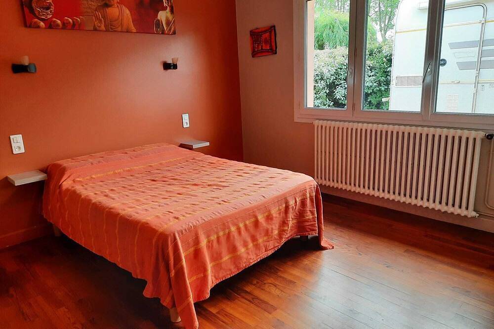 Pleasant house with veranda, garden and swimming pool in Peyrehorade, Region de Dax