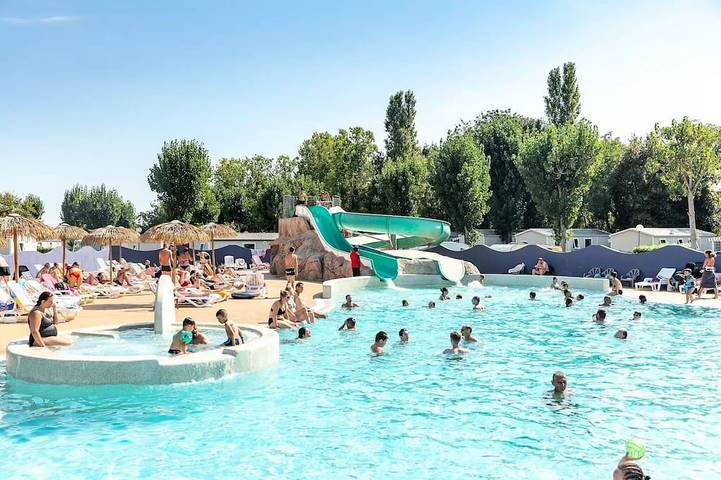 Camping pour 6 personnes à Angles