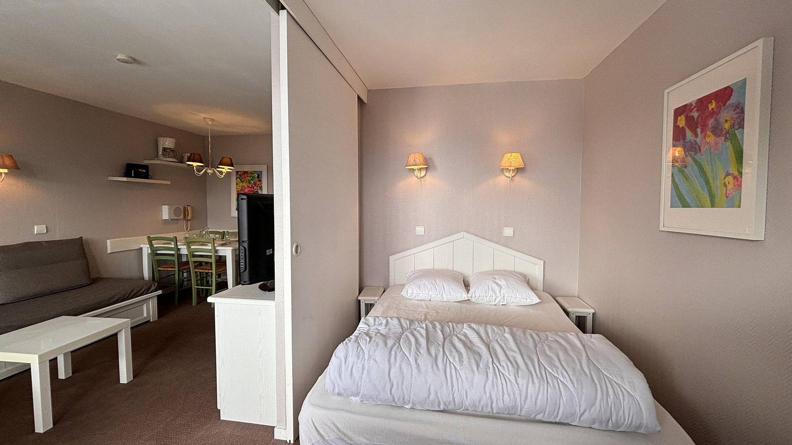 Entire apartment, Résidence Chapka - 2 room apartment 4 people (411) in Morzine, Les Portes du Soleil