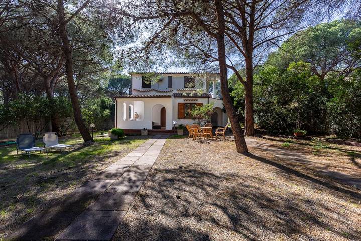 Villa für 6 Personen mit Garten in Santa Margherita di Pula, Pula und Umgebung