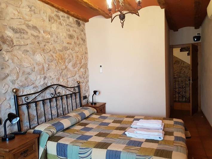 Casa rural para 8 personas, con Terraza y Jardín además de Piscina y Vistas en Prat de Compte - 2
