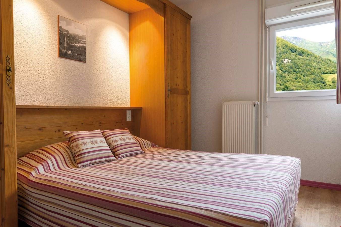 Apartamento entero, Apartamento de vacaciones para 6 personas con piscina in Cauterets, Parque nacional de los Pirineos