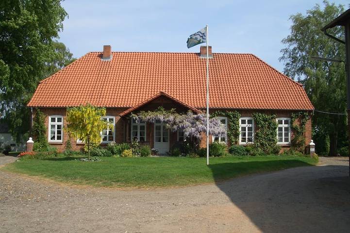 Ferienwohnung für 5 Personen, mit Garten und Terrasse in Wisch