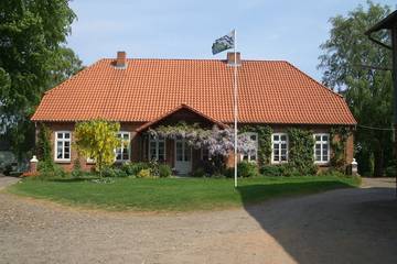 Ferienwohnung für 5 Personen, mit Terrasse und Garten in Wisch