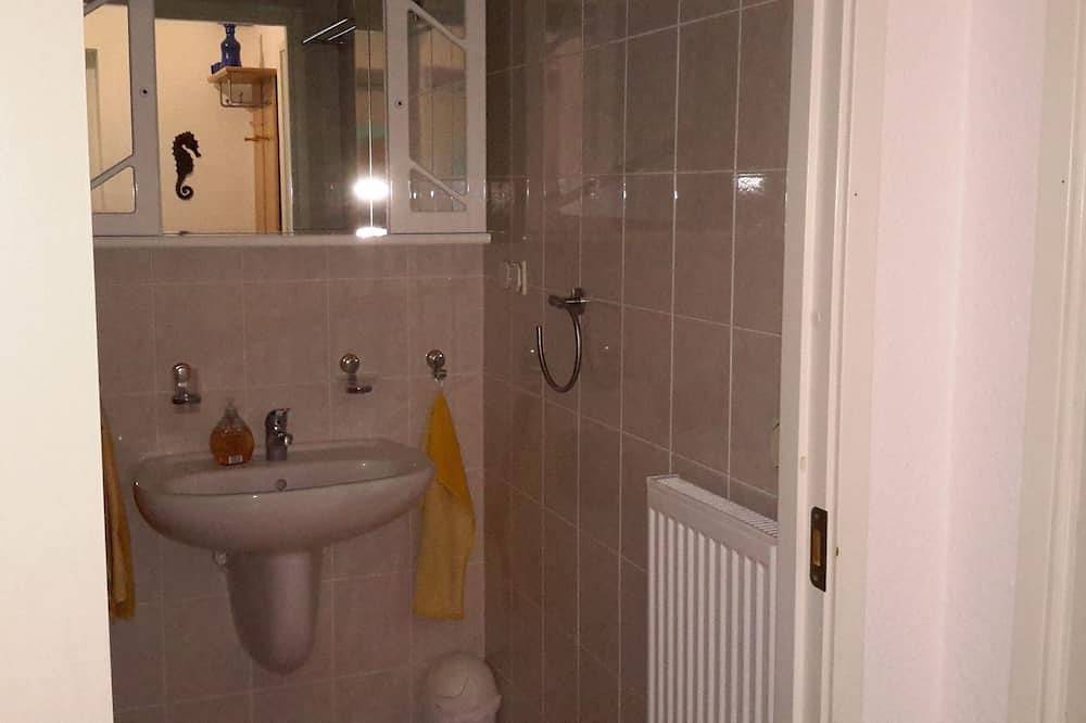 Ganze Wohnung, Komfortable Fewo an der Ostsee für 2 Pers. in 18209 Wittenbeck, Waldstr. 11 in Wittenbeck, Rostock und Umgebung