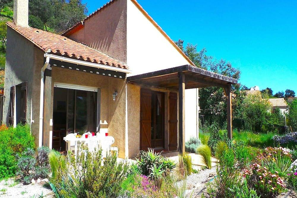 Villa in Le Boulou with Scenic Hilltop Views in Le Boulou, Céret region