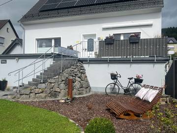 Ferienwohnung für 2 Personen, mit Terrasse und Garten, kinderfreundlich in der Vulkaneifel