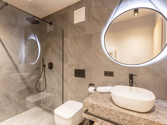 Ferienwohnung für 4 Personen, mit Sauna und Ausblick sowie Garten und Terrasse in Oberndorf in Tirol - 4