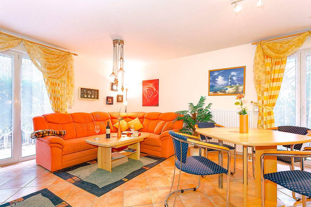 Hel semesterlägenhet, D 092.037A - Waldstraße 21, Fewo 1 in Baabe, Rügen