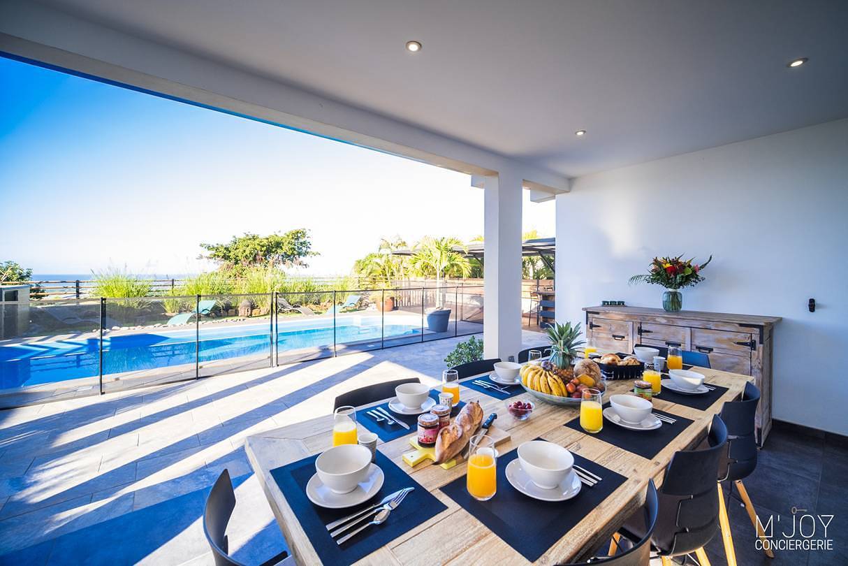 Ganze Ferienwohnung, Ferienwohnung für 8 Personen mit Pool in L'Étang-Salé, La Réunion