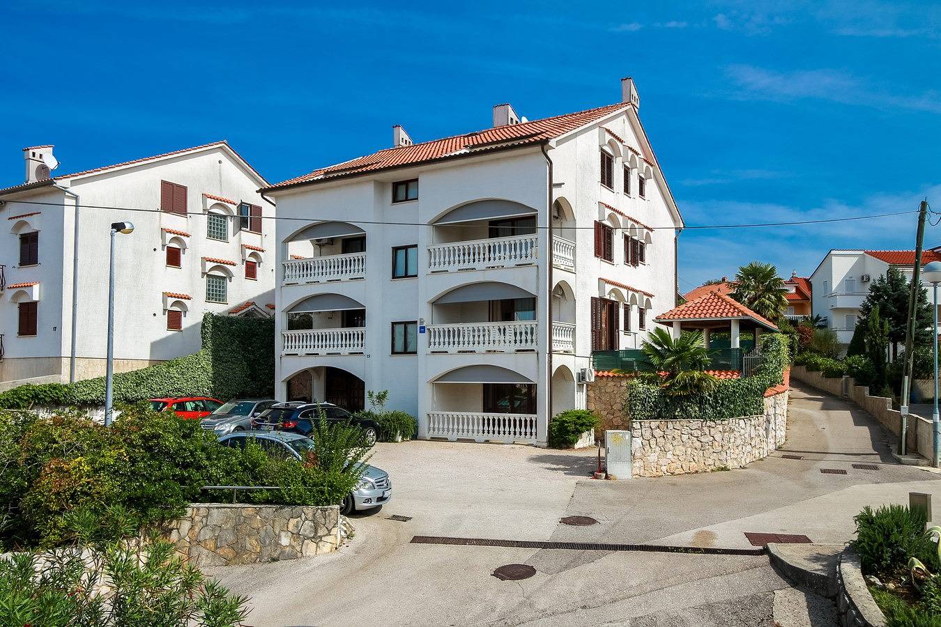 Ganze Wohnung, Apartment für 2 Personen im Zentrum von Malinska in Malinska, Krk
