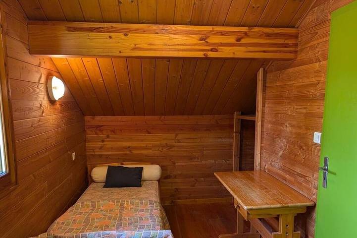 Location de vacances pour 6 personnes, avec balcon dans Saint-Clément-de-Vers - 4
