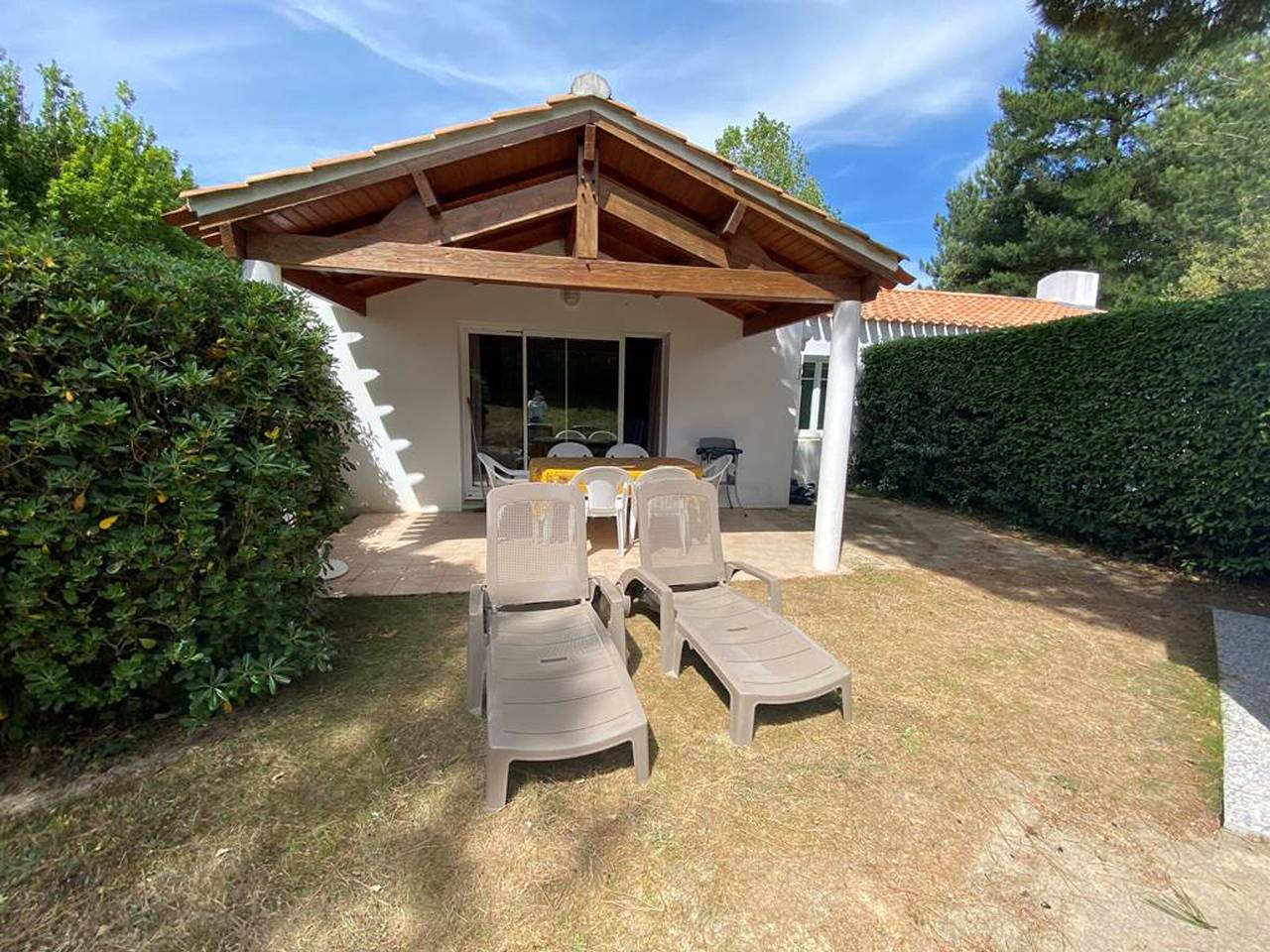 Maison 2 chambres avec terrasse et parking près forêt, plage et pistes cyclables à Saint-Jean-de-Monts in Saint-Jean-de-Monts, Vendée