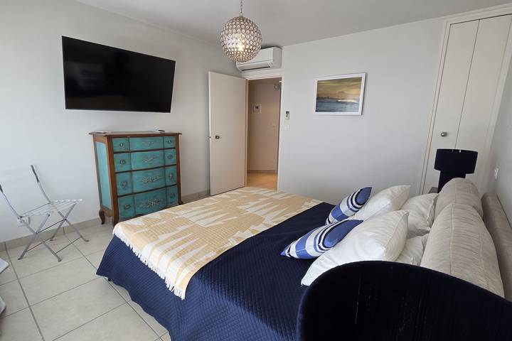 Gîte pour 4 personnes, avec terrasse, adapté aux familles dans Plage du Miramar - 3