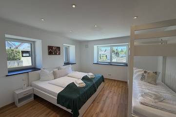 Ferienwohnung für 5 Personen in Burgau, Bayerisch Schwaben, Bild 1