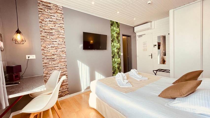 Hôtel pour 2 personnes, avec vue ainsi que piscine et jardin à Siorac-en-Périgord - 3