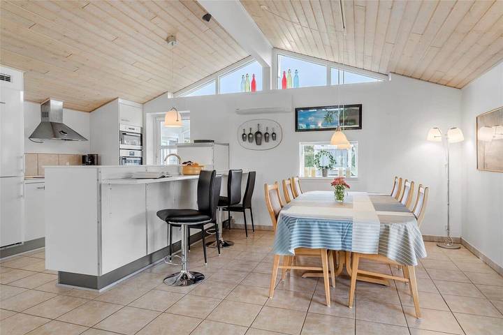 Ferienhaus für 8 Personen, mit Terrasse und Garten sowie Sauna in Dyngby Strand - 3