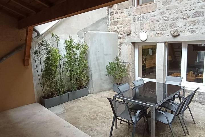 Gîte pour 5 personnes, avec terrasse à Saint-Agrève - 3