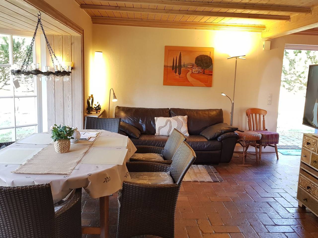 Ganze Ferienwohnung, Blaues Strandhaus hinter der Düne - 1. Reihe, 20m zum Strand in Ückeritz, Bernsteinbäder