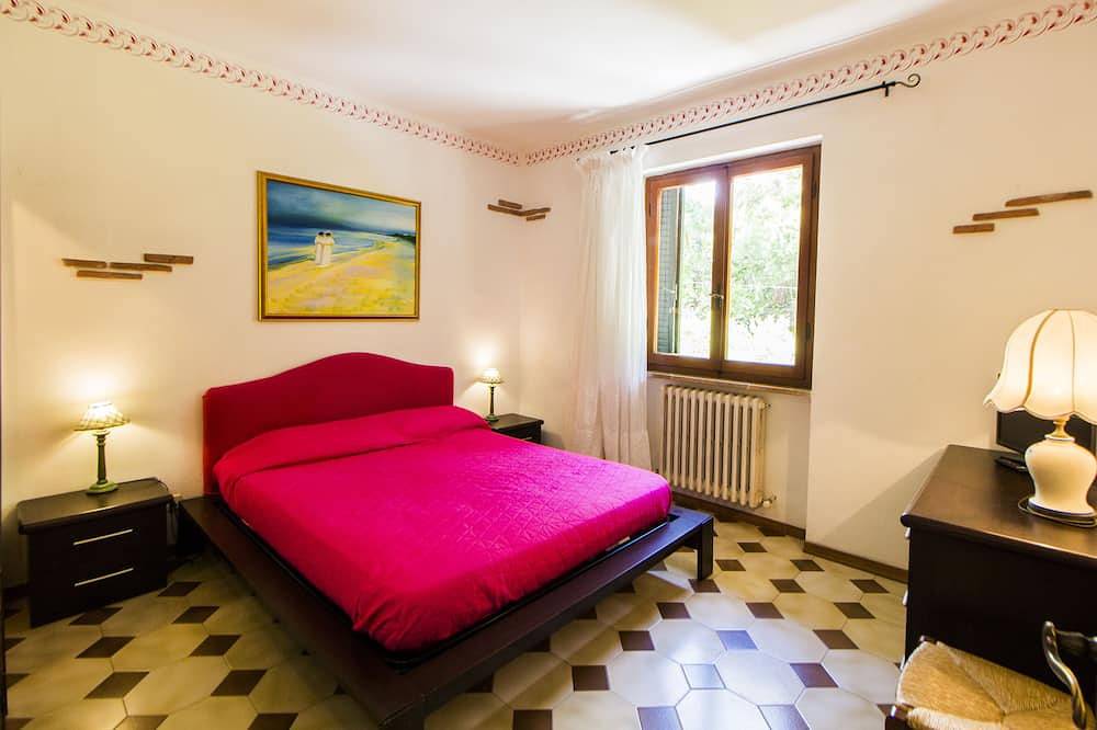 Appartamento intero, Apartment in Residence by the sea set in a amazing Park in Campiglia Marittima, Costa degli Etruschi