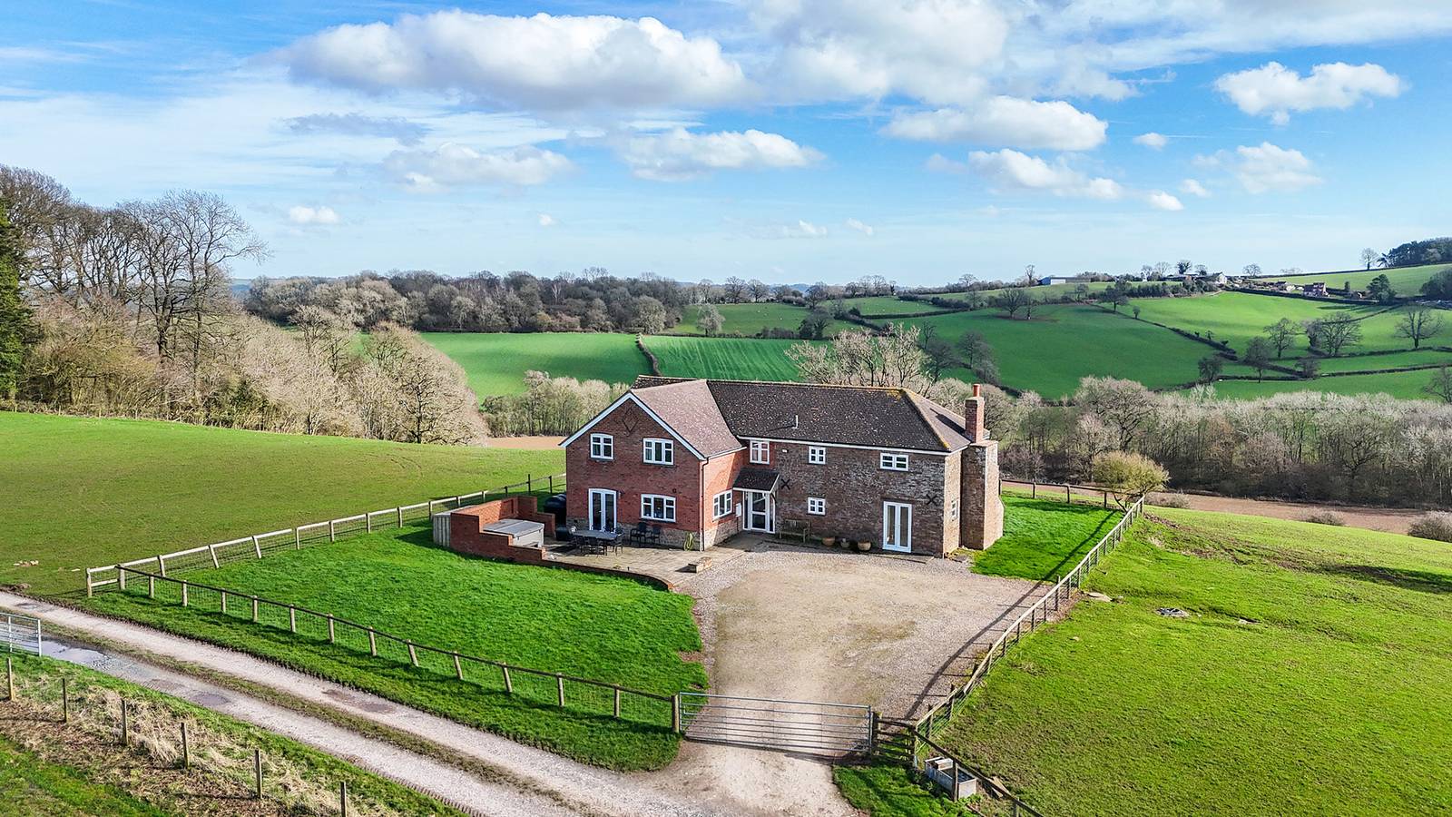 Wood Cottage in Bockleton, Worcestershire