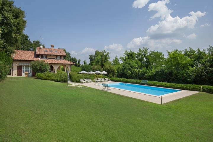 Villa für 7 Personen in Lazise