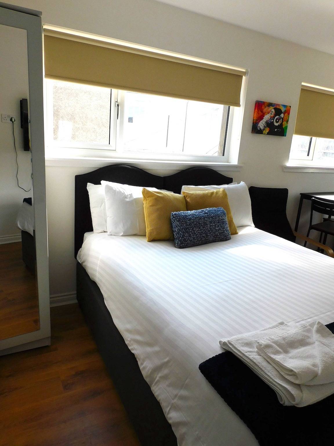 Ganze Wohnung, No 3 - Modern Studio Apartment in Lanark Town Centre in Süd Lanarkshire