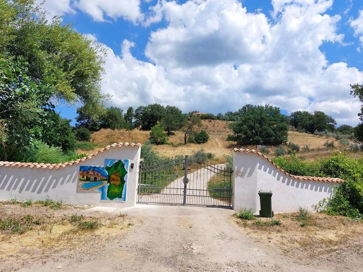 Chambre d’hôte pour 2 personnes, avec vue ainsi que piscine et jardin à Sòrgono - 3