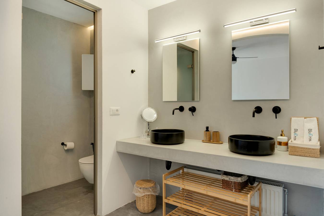 Studio Apartment "Blueros - Black Stone Suite" with Sea View, Shared Pool & Wi-Fi in Poseidonia, Syros