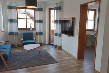 Ferienwohnung für 2 Personen, mit Garten und Balkon in Nordheim am Main
