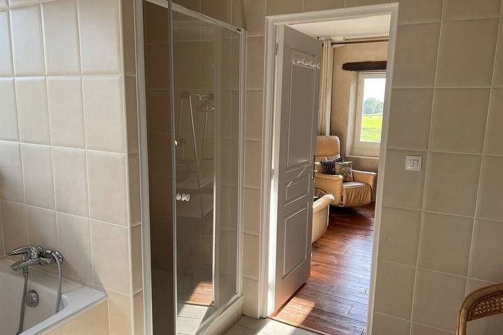 Chambre d’hôte pour 10 personnes, avec jardin à Sainte-Mère-Église - 3