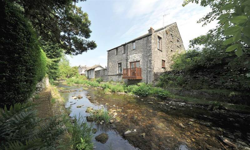 Rental for 3 people, with Balcony in Staveley