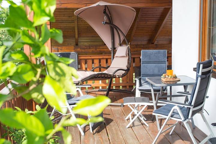 Ferienwohnung für 5 Personen, mit Balkon und Terrasse sowie Garten und Sauna in Aidenbach
