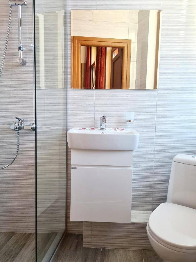 Hôtel pour 4 personnes, avec balcon dans Veliko Tarnovo - 4