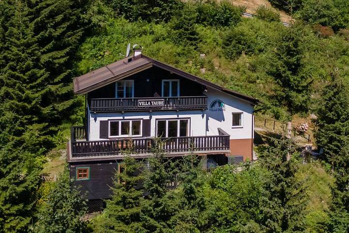 Chalet für 10 Personen, mit Balkon und Garten in Bad Gastein
