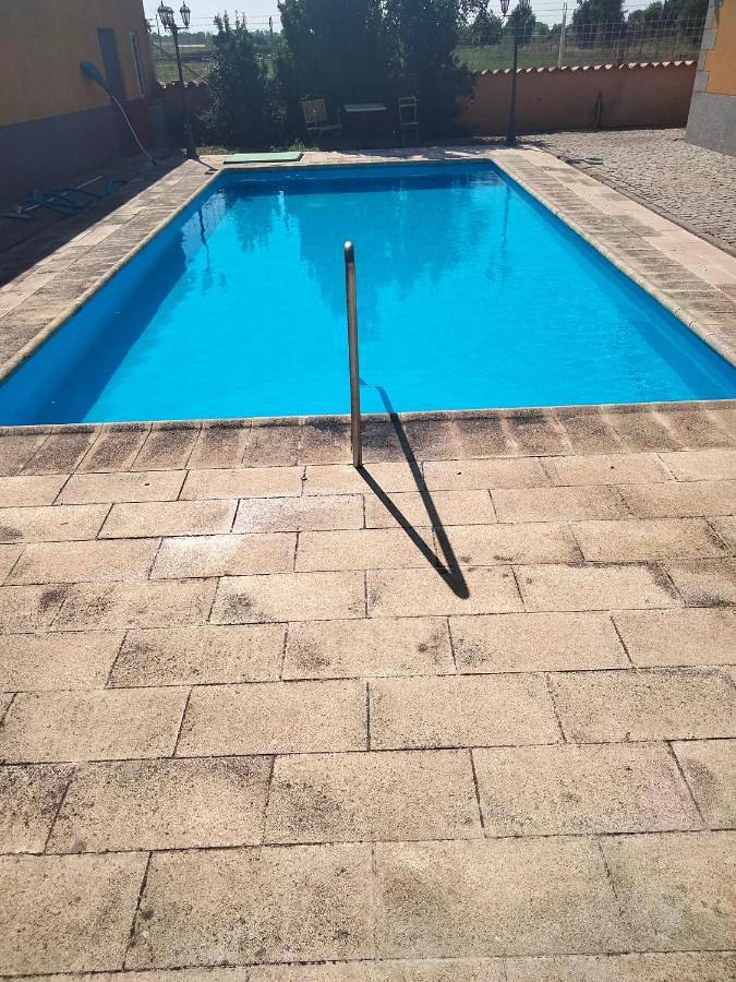 Casa de vacaciones para 8 personas, con jacuzzi además de piscina y jardín en Comarca de Ciudad Rodrigo - 3