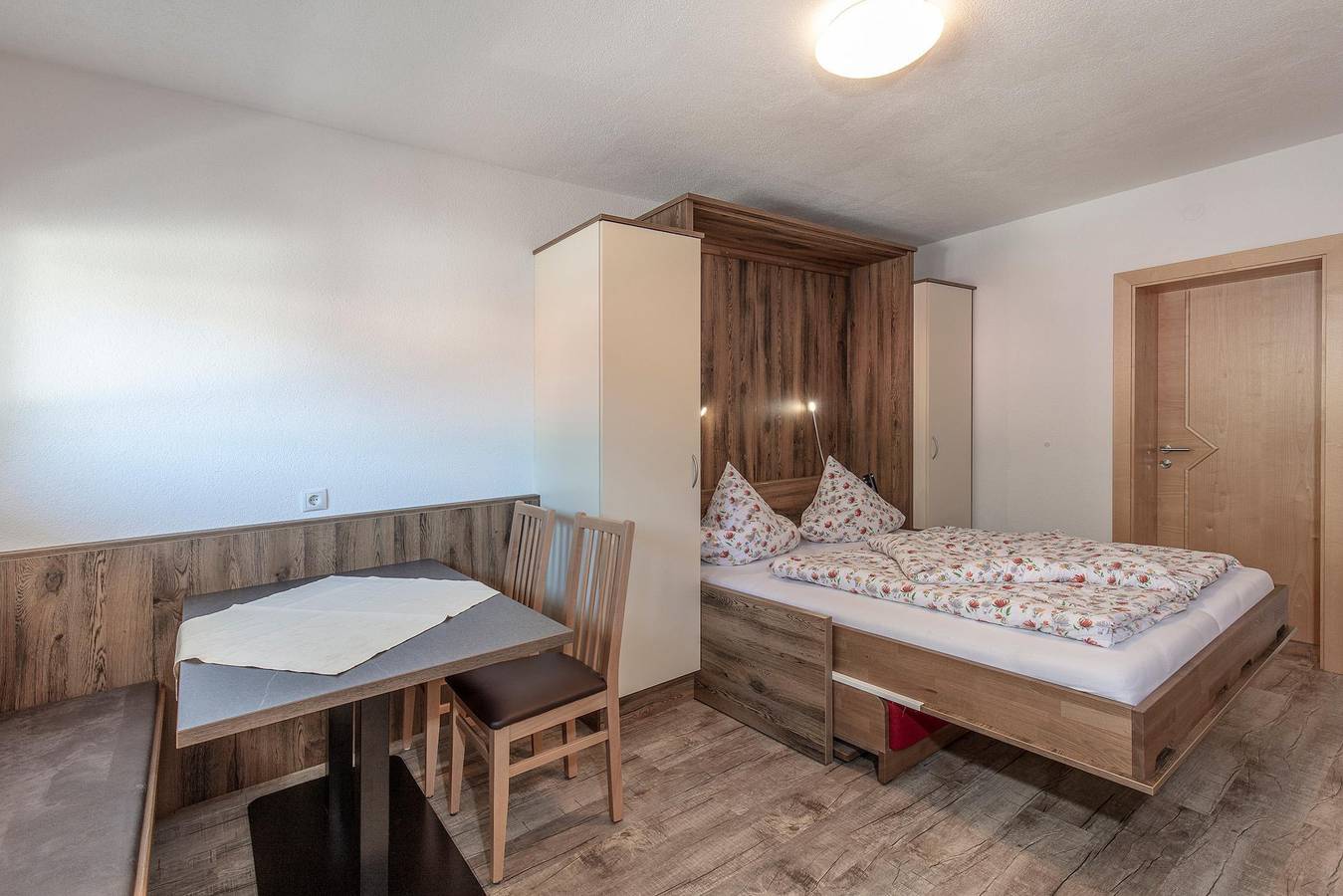 Ganze Ferienwohnung, Appartement Ebnersee in Huben, Längenfeld