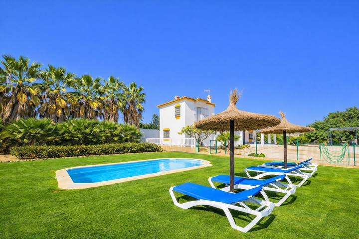 Finca für 9 Personen, mit Pool und Terrasse sowie Garten, mit Haustier in Cártama