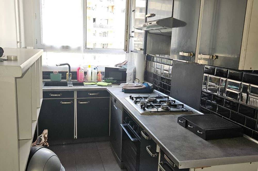 Entire apartment, Family apartment 20 minutes by metro from central Paris in Saint-Maurice, Val-de-Marne